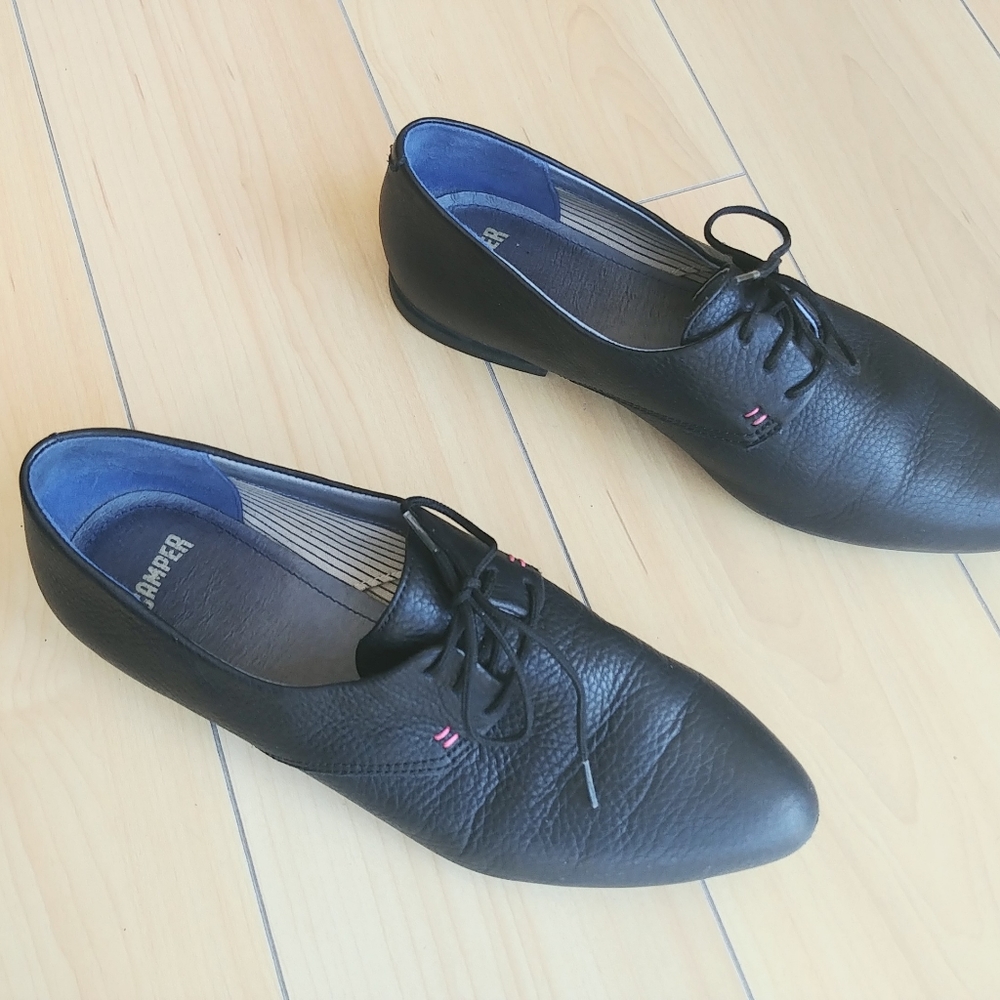 Camper leather Like new Flats loafers size 6 black